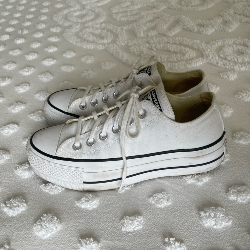 Platform white converse sz 6
